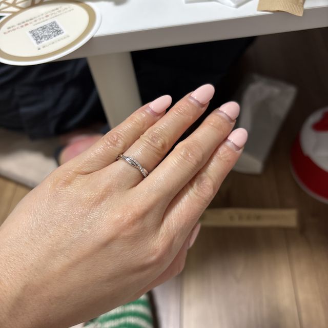 【ラザール ダイヤモンド(LAZARE DIAMOND)の口コミ】 デザインもかわいくてとってもお気に入りです。
また今回は購入していない…