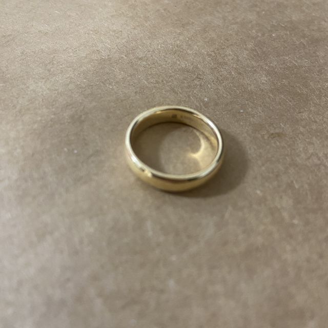 【TANZO.(鍛造指輪)の口コミ】 タンゾウは名前の通り、鍛造されて作られています。
悲しいことですが簡単…