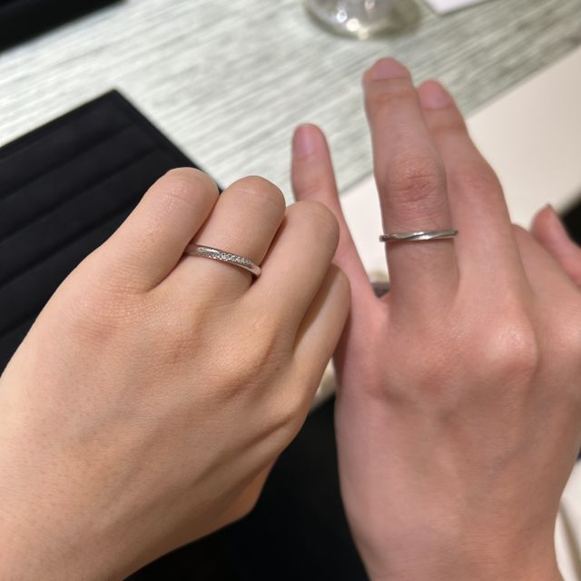 【TRECENTI(トレセンテ)の口コミ】 お揃いのデザインの指輪で探していて、いくつか提案してもらいました。セ…