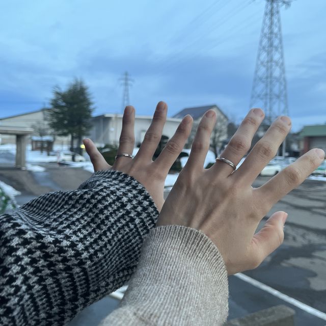 【銀座ダイヤモンドシライシの口コミ】 指が綺麗に見えるデザインを選びました
ずっと長くつけ続けていたいものだ…