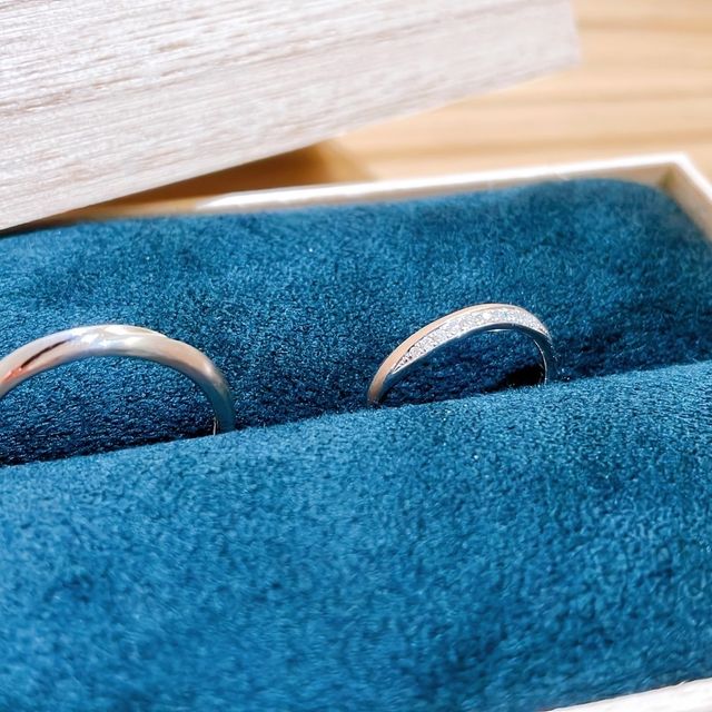 【出雲結(いずもゆい)の口コミ】 ダイヤが細かく入ってるので、太陽にかざした時の輝きがとても綺麗です。…