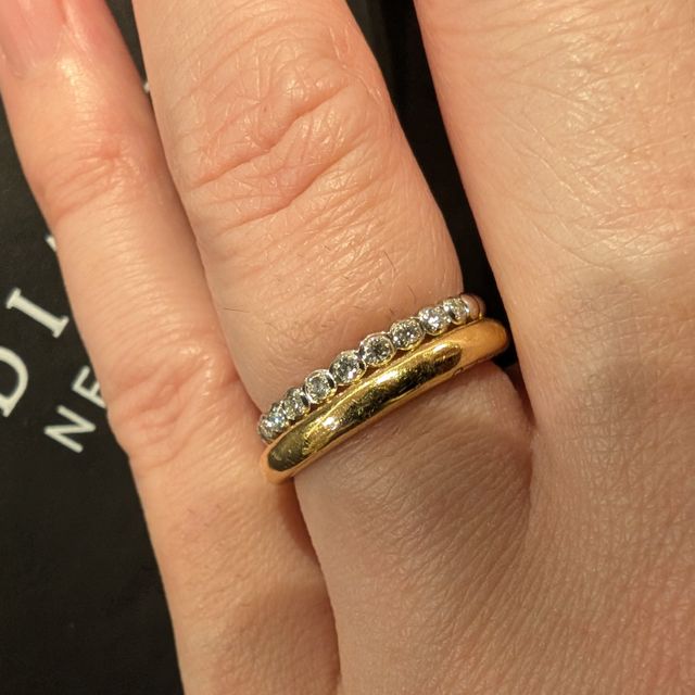 【ラザール ダイヤモンド(LAZARE DIAMOND)の口コミ】 予算内で一番キラキラしてたのでラザールダイヤモンドのロビンヒルを選び…