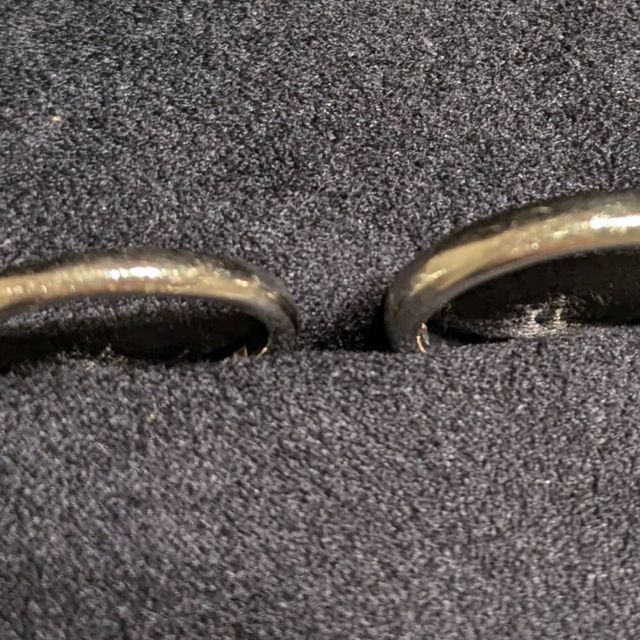 【銀座ダイヤモンドシライシの口コミ】 王道シンプルなストレートデザインを試着しました。ハードプラチナが使用…