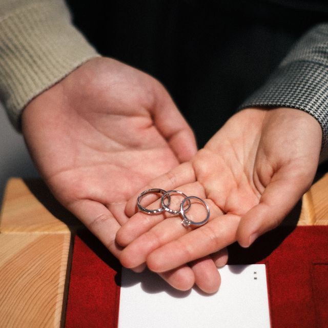 【出雲結(いずもゆい)の口コミ】 指輪のデザインが和風で1つひとつにコンセプトがあること。
その想いに沿…