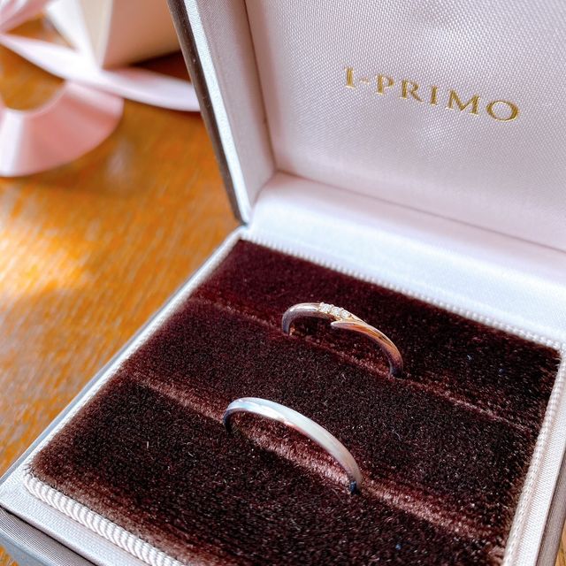 【アイプリモ(I-PRIMO)の口コミ】 指輪のデザインが女性の方は、お花をイメージしてある指輪で、ねじりも少…