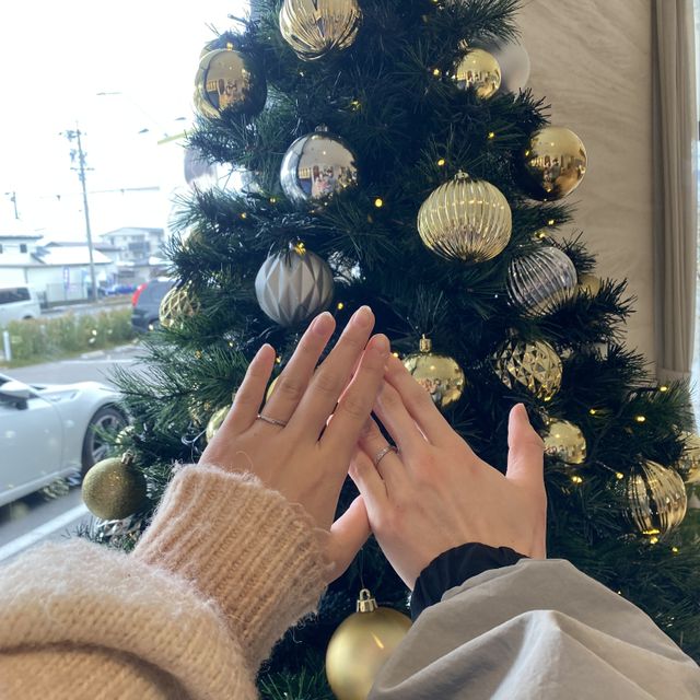 【Flowaves(フロウェーブス)の口コミ】 ウェーブがとてもお気に入りです。ダイヤが付いているのが綺麗で、つけて…