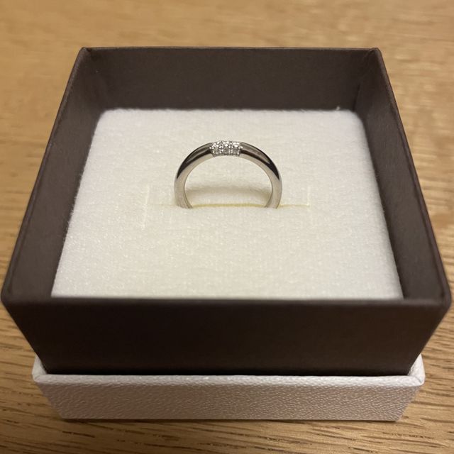 【ラザール ダイヤモンド(LAZARE DIAMOND)の口コミ】 フェアリープラチナムという、プラチナの配合にこだわり傷つきにくいそう…