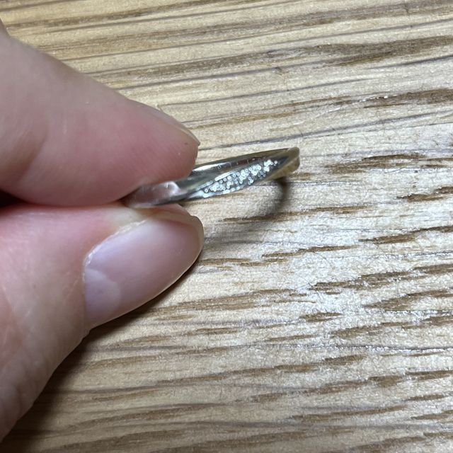 【4℃ BRIDAL(ヨンドシーブライダル)の口コミ】 関節が太く、とても違和感があり、指輪なんてつけれないと思っていました…