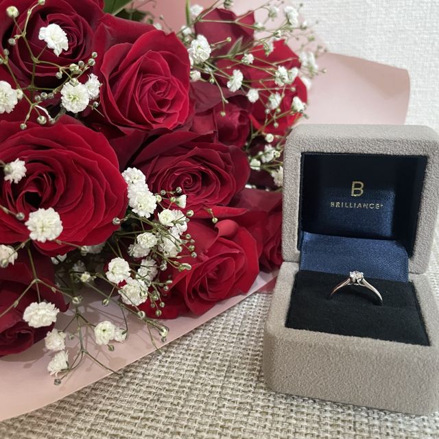 【BRILLIANCE+(ブリリアンスプラス)の口コミ】 シンプルでダイヤモンドのきらめきがとても映えます。普段指につけていて…