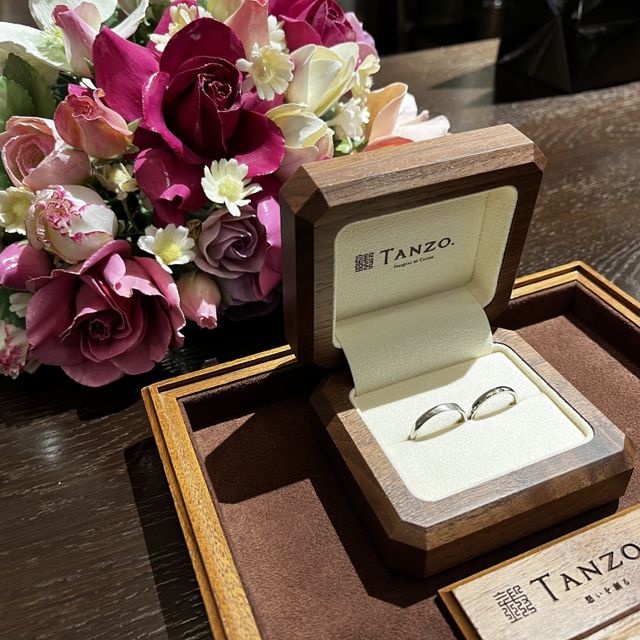 【TANZO.(鍛造指輪)の口コミ】 担当いただいたスタッフさんの対応がとても親身で丁寧でした。数ある指輪…