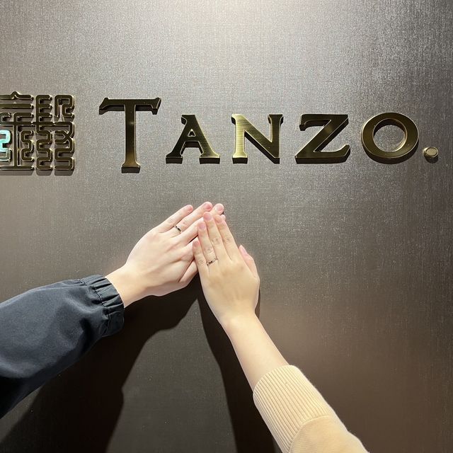 【TANZO.(鍛造指輪)の口コミ】 普段から指輪を着け慣れていない私達にとって着け心地はこだわりたいポイ…