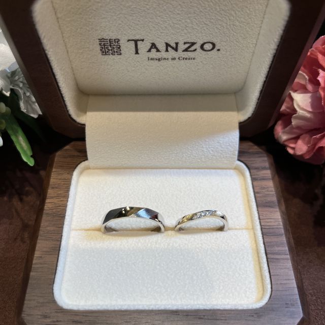 【TANZO.(鍛造指輪)の口コミ】 ゴールドの貼り付けを2人で補うようにという意味を込めてしたところです。…