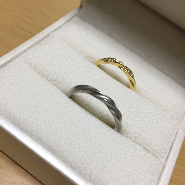 【アンジェリックフォセッテ(Angelique Fossette)の口コミ】 結婚式場を決めていた時に紹介してもらったのがこちらのブランドでした。
…