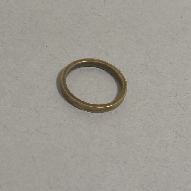 【CRAFY(クラフィ)の口コミ】 挙式の予定なども考慮して、価格を抑えめの素材を提案してくださり、親身…