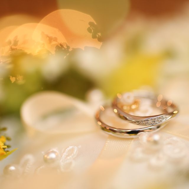 【銀座ダイヤモンドシライシの口コミ】 指輪のデザインがとても気に入りました。他のブランドでも似たデザインが…