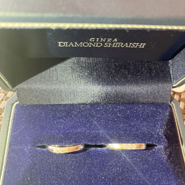 【銀座ダイヤモンドシライシの口コミ】 夫婦で全くの一緒ではありませんがお互いの好みを反映できて、相手の意見…