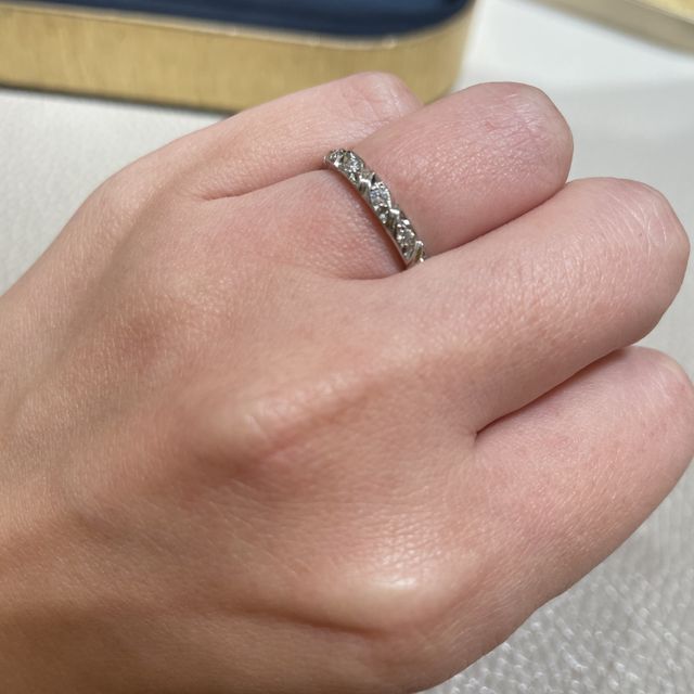 【ショーメ(CHAUMET)の口コミ】 他にはないデザインはもちろん、ダイヤの輝きがとても綺麗です。1石ももち…