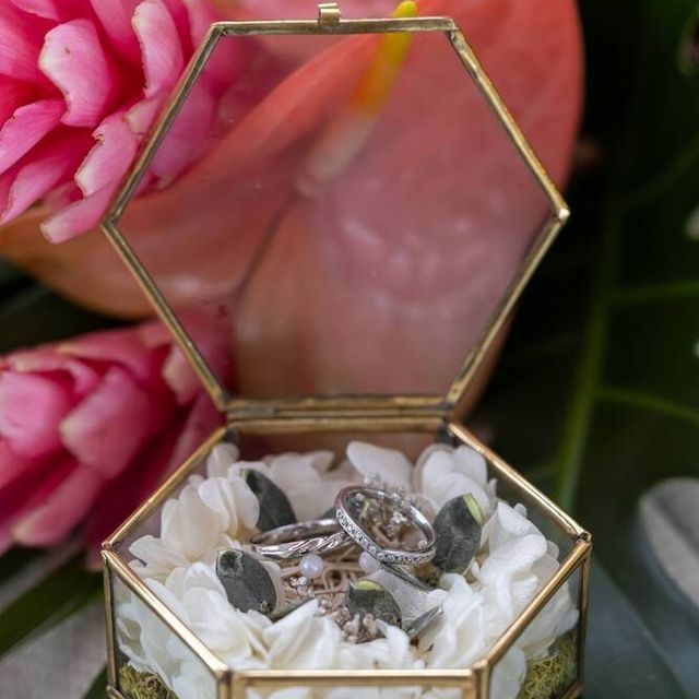 【銀座ダイヤモンドシライシの口コミ】 ダイヤとデザインの組み合わせがシンプルだけど華やかさがある指輪！海外…