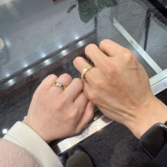 【eduard G. fidel(イージーエフ)の口コミ】 人と違うデザイン、ダイヤはそんなに…って人には良いのではないで…