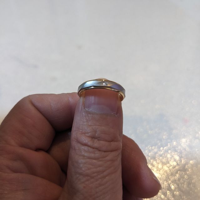 【BONDS(ボンズ)の口コミ】 シンプルですが、デザイン性もあり、付けこごちもいいです。年代問わず、…