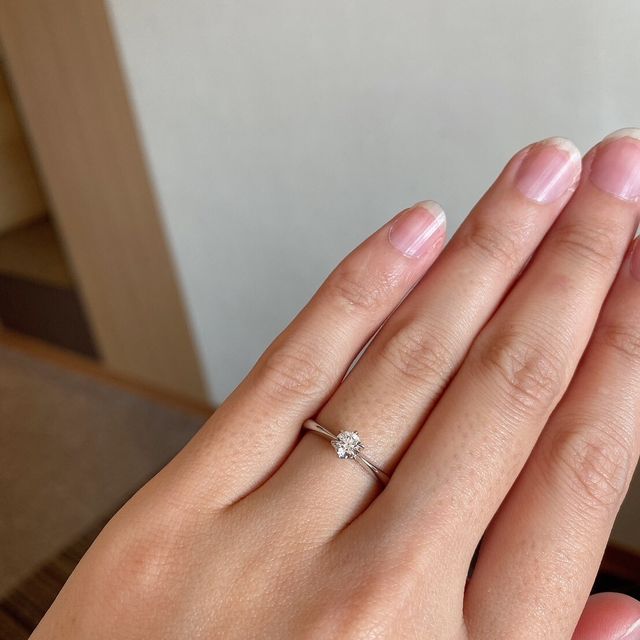 【アイプリモ(I-PRIMO)の口コミ】 シンプルなデザインなので、イベントの日以外で着用しても派手すぎず、普…