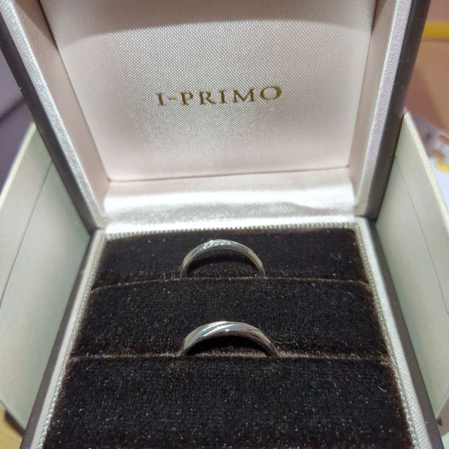 【アイプリモ(I-PRIMO)の口コミ】 普段遣いできるようにシンプルなデザインを選びました。指輪の特徴をとて…