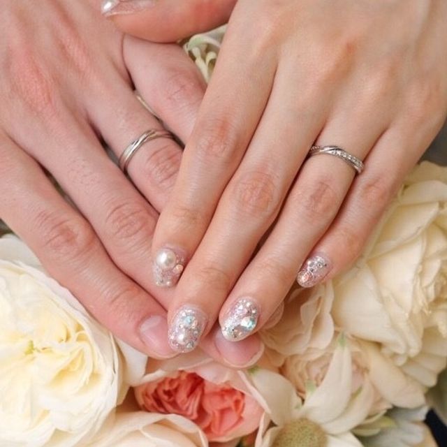 【STAR JEWELRY(スタージュエリー)の口コミ】 色々な店のカタログを見て候補を出して、お店で試着して決めました。
まず…