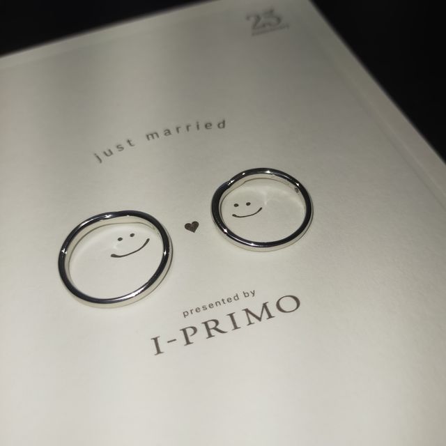 【アイプリモ(I-PRIMO)の口コミ】 デザインはお互いに同じ形でで選びました。
毎日つけても飽きないようにシ…