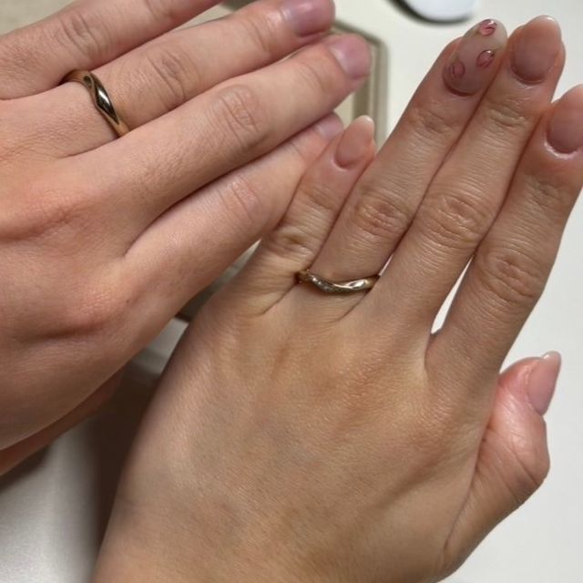 【BRILLIANCE+(ブリリアンスプラス)の口コミ】 他者のブランドには無いシャンパンゴールドの色味が唯一無二。水かきが深…