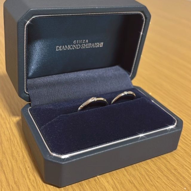 【銀座ダイヤモンドシライシの口コミ】 シンプルなデザインを希望しておりました。私の好みに合う指輪だと思いま…