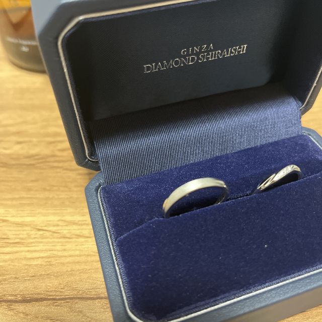 【銀座ダイヤモンドシライシの口コミ】 マット素材なところがとても良かった。また、着け心地がとても良かった。…