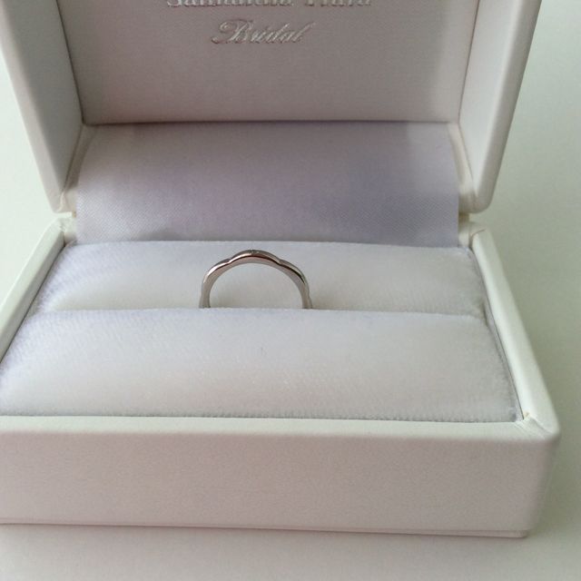 【サマンサティアラブライダル(Samantha Tiara Bridal)の口コミ】 石は主張することなくシンプルですので、タオルなどにひっかけることがな…