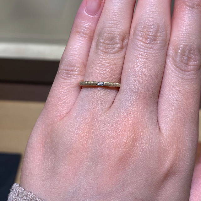 【TOMOE(トモエ)の口コミ】 個性的なのに上品なところが素敵だと思いました。これは、ダイヤが珍しい…