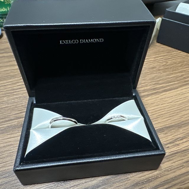 【エクセルコダイヤモンド(EXELCO DIAMOND)の口コミ】 ミル打ちが斜めに入っているため、他ブランドと被りがなく、ゴージャスな…