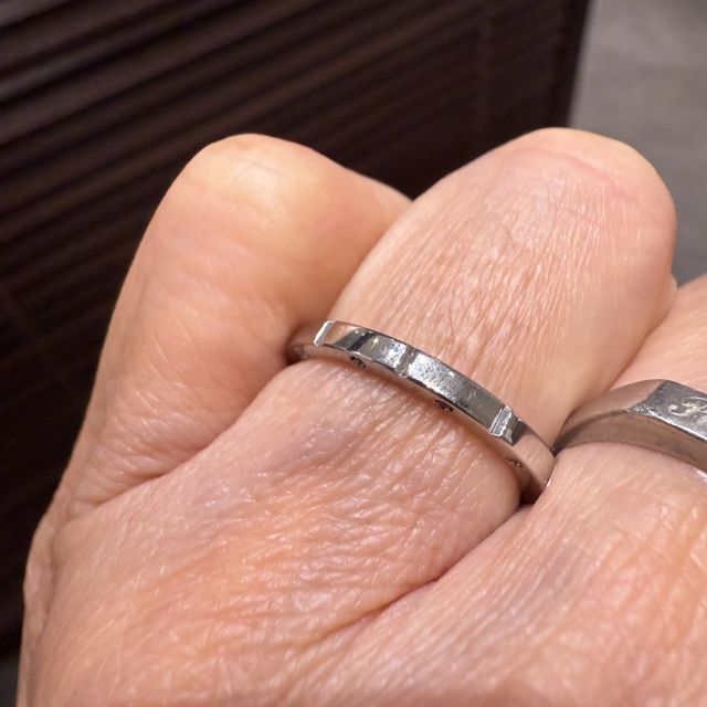 【アイプリモ(I-PRIMO)の口コミ】 小さいけど最大10個まで石が選べて埋め込める。内や外じゃなくてリングの…