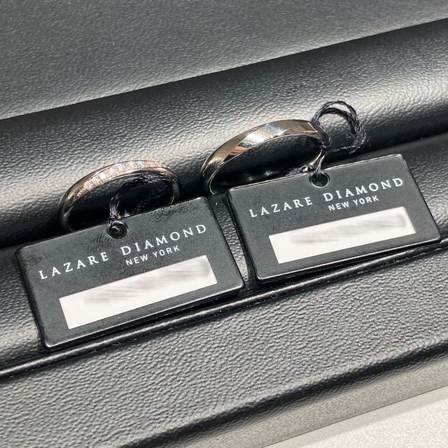 【ラザール ダイヤモンド(LAZARE DIAMOND)の口コミ】 シンプルだけど少しキラキラした感じと、指の形に1番似合うものを選んでい…