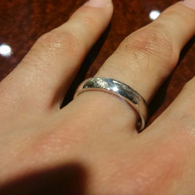 【JEWELRY  KAMATA(ジュエリーかまた)の口コミ】 フルオーダの結婚指輪を購入しました。そのデザインに二人の指輪を重ねる…