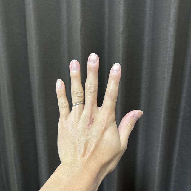 【銀座ダイヤモンドシライシの口コミ】 アフターサービスがしっかりしている。指輪が少し丸みがあるので着け心地…