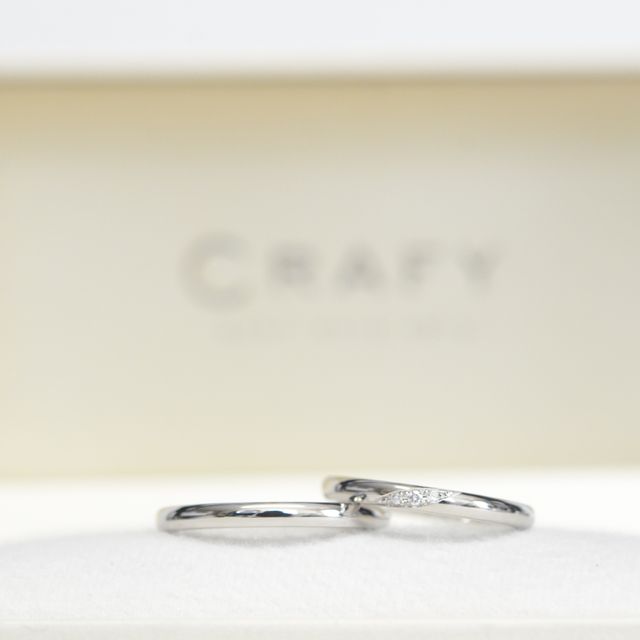 【CRAFY(クラフィ)の口コミ】 まずカタログよりデザインを選びどんな指輪が作りたいかを決めます。
ある…