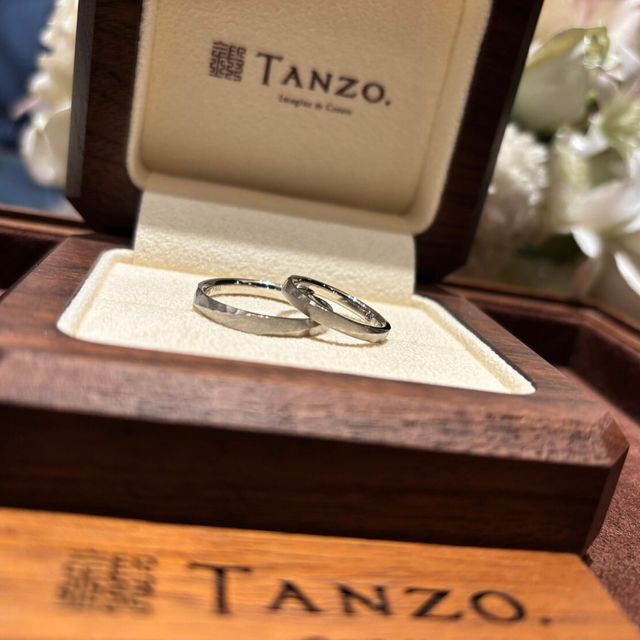 【TANZO.(鍛造指輪)の口コミ】 鍛造という製法で日本刀と同じ製法なので、頑丈というイメージに強く惹か…