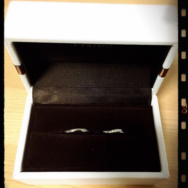 【アイプリモ(I-PRIMO)の口コミ】 指が長い人はウェーブがかかった指輪のが綺麗に指をさらに長く見せるとア…