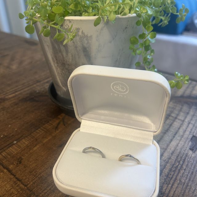 【renri(レンリ)の口コミ】 ベースとなるリングだけ自分たちで作成し、細かいデザインは後から職人さ…