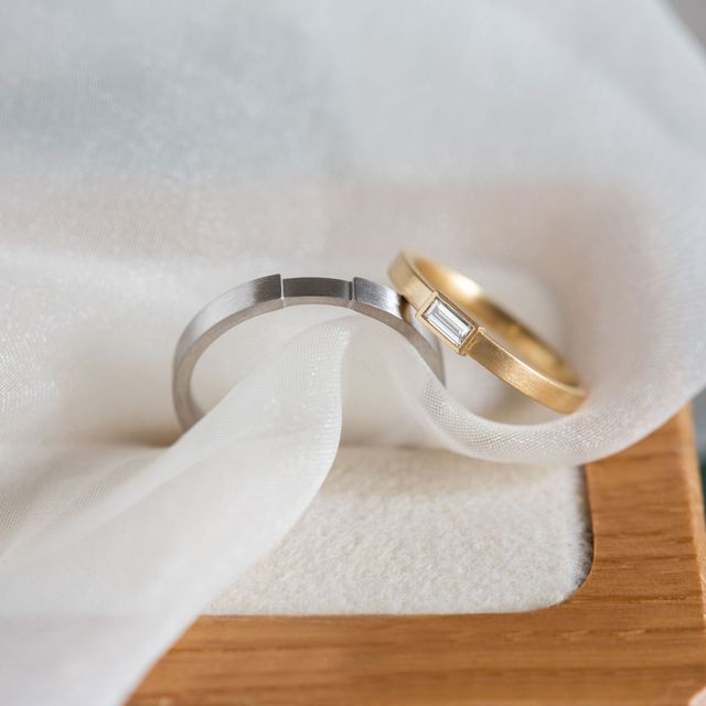 【Cayof(カヨフ)の口コミ】 流行りに流されないデザインを探しており、丸みを帯びていない、少しクー…