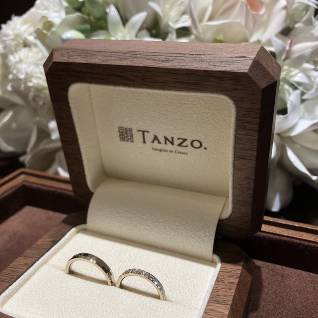 【TANZO.(鍛造指輪)の口コミ】 内側に2人で選んだねことチーズの刻印がデザインされています。シンプルな…