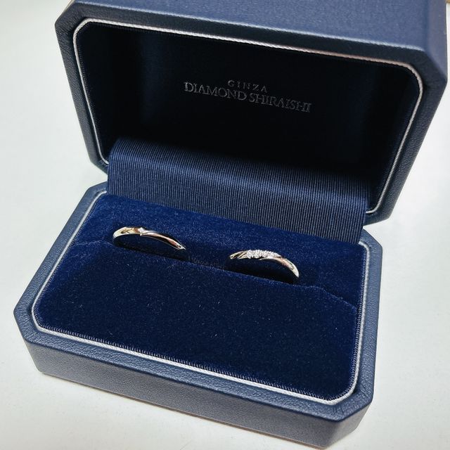 【銀座ダイヤモンドシライシの口コミ】 ダイヤモンドの輝きが凄く綺麗で、
光にあてるとキラキラ光ります！
ダイ…