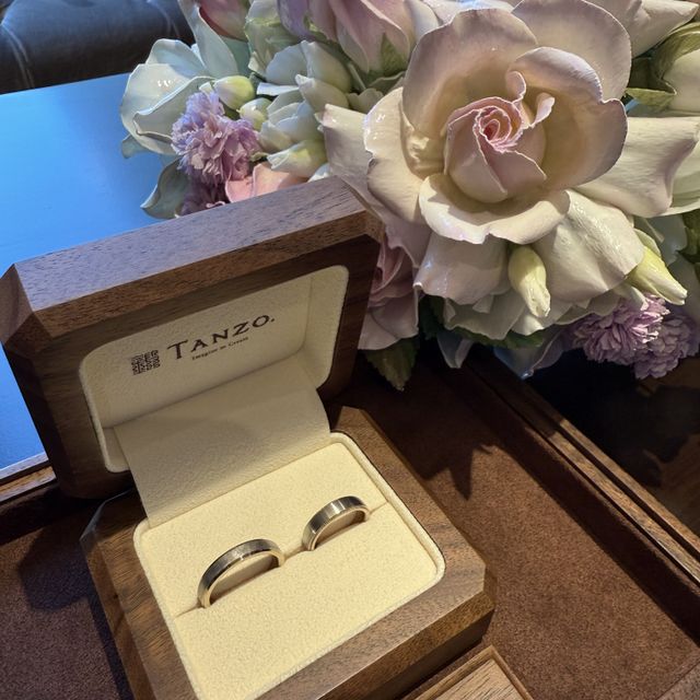 【TANZO.(鍛造指輪)の口コミ】 無理にお揃いの同じデザインではなく、お互いに別々のデザインを選択して…