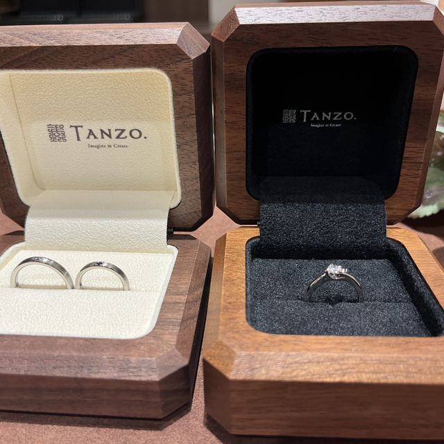 【TANZO.(鍛造指輪)の口コミ】 デザインを自分でできるので、
拘りを全て詰め込み、唯一無二の指輪となり…