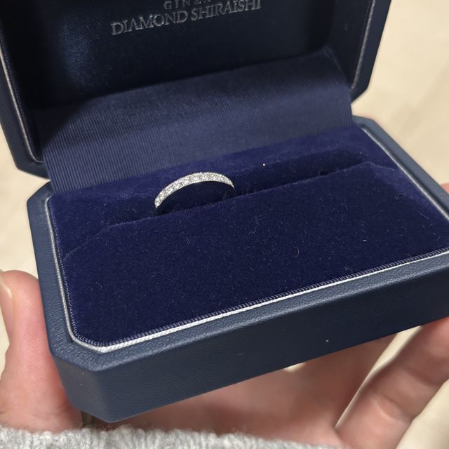 【銀座ダイヤモンドシライシの口コミ】 ダイヤにこだわっているので、小さなダイヤであってもキラキラしていてと…