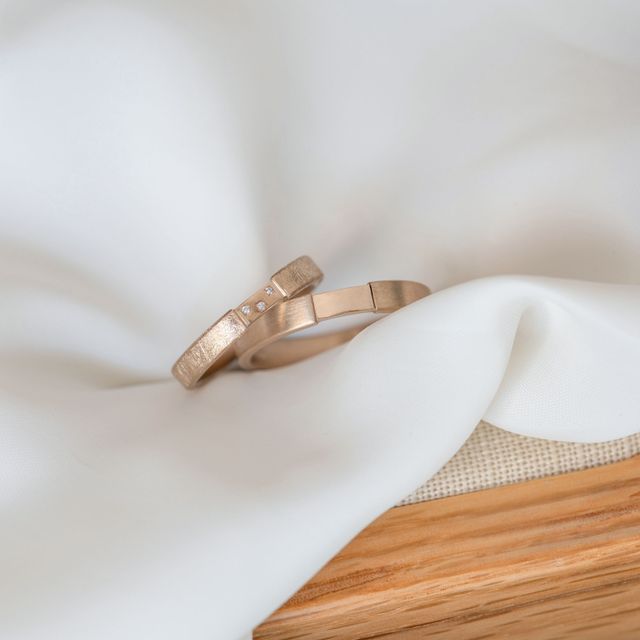 【Cayof(カヨフ)の口コミ】 色々と試着する中で、ユッカというデザインが一番しっくりきました。色は…