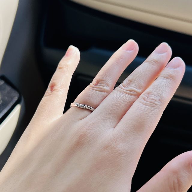【エクセルコダイヤモンド(EXELCO DIAMOND)の口コミ】 あまりゴテゴテしていなくて、なおかつシンプルすぎないリングを探してい…